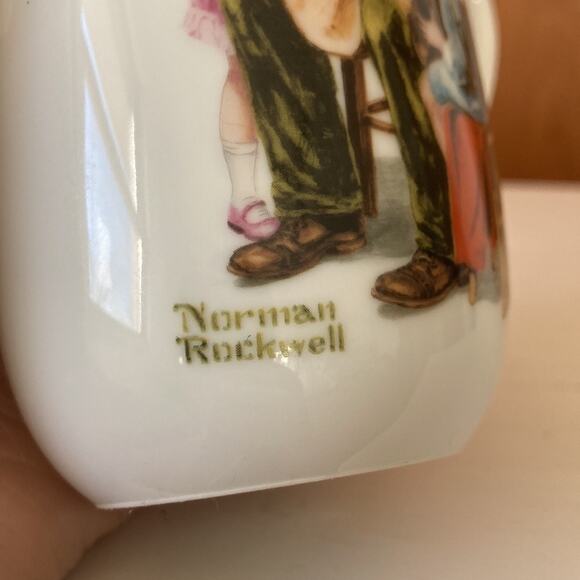 Vintage 1982 Norman Rockwell “The Toymaker” Collectible Mug - Picture 6 of 12